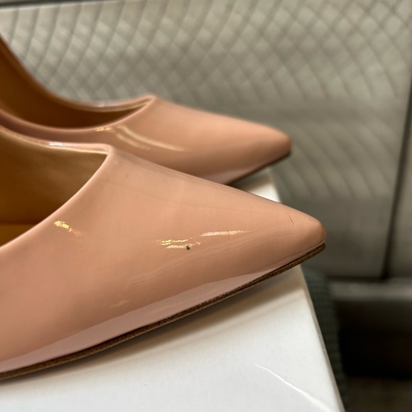 Blush Colored Steve Madden Patent leather Heeled pumps - Picture 5 of 10
